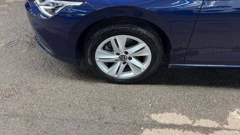 Volkswagen Golf 1.5 TSI 150 Life 5dr Petrol Hatchback